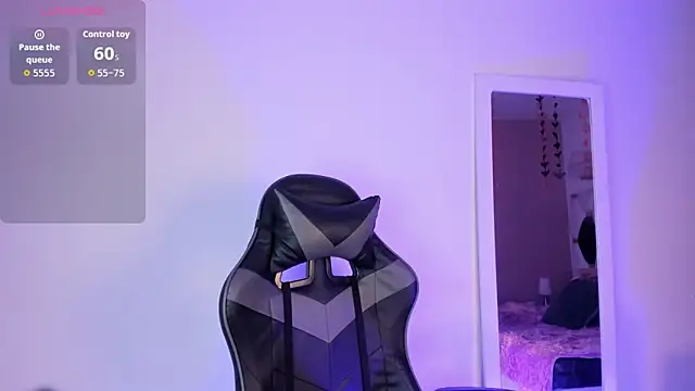 Snapshot of North-Dio chatting on October 18, 2025, 11:34 am North-Dio online show from October 18, 2025, 11:34 am