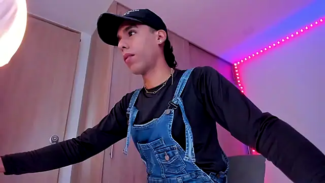 aldrinwhite online show from February 5, 2026, 5:31 pm