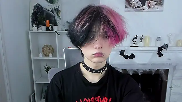 Justin Care online show from November 2, 2025, 12:43 pm