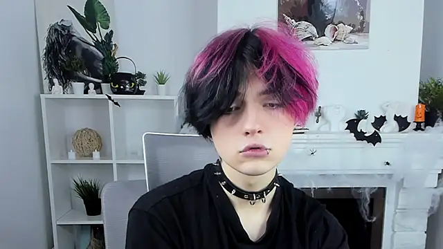 Justin Care online show from October 25, 2025, 12:28 pm