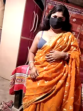 Snapshot of Mourani24 chatting on February 20, 2026, 6:10 pm Mourani24 online show from February 20, 2026, 6:10 pm