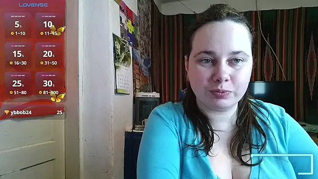 Cora Maro online show from May 22, 2026, 12:14 pm