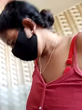 Snapshot of Neha-Roy chatting on November 17, 2025, 5:22 am Neha-Roy online show from November 17, 2025, 5:22 am