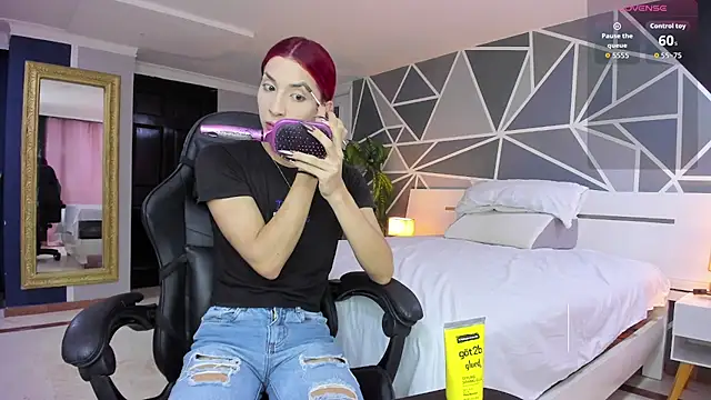 charolbruce 1 online show from October 9, 2025, 11:44 am