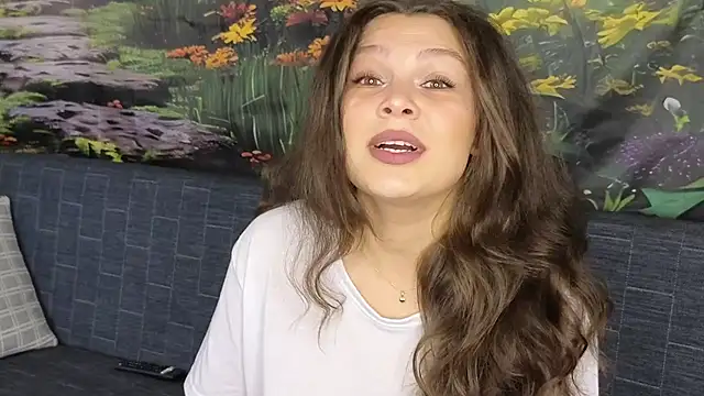 MadameDeFeu online show from November 4, 2025, 11:47 am