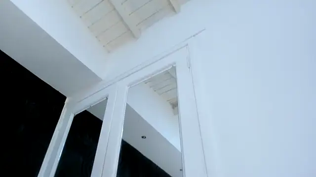 Snapshot of AbigailWilliams_ chatting on November 6, 2025, 11:14 am AbigailWilliams online show from November 6, 2025, 11:14 am