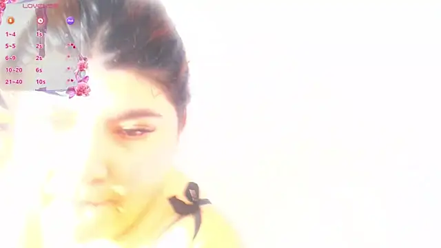 Snapshot of Gaby_Vegaa chatting on March 8, 2025, 7:09 pm Gaby Vegaa online show from March 8, 2025, 7:09 pm