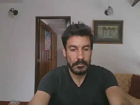 elkike1980 online show from June 18, 2026, 3:06 pm
