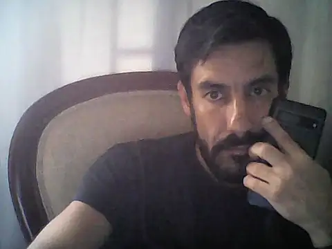 elkike1980 online show from June 26, 2026, 2:56 pm