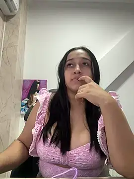 cata megan online show from December 2, 2024, 4:26 am