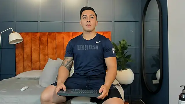 Ryan Hunt online show from February 8, 2025, 12:50 pm