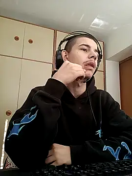 BigDickEnrg7195 online show from February 5, 2025, 9:04 am