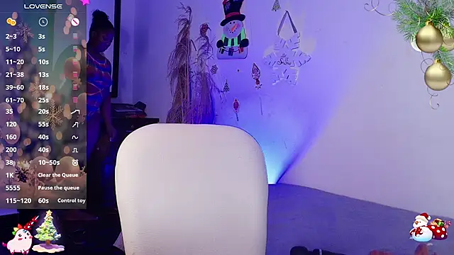 Snapshot of Lauren17_ chatting on December 16, 2024, 10:56 pm Lauren17 online show from December 16, 2024, 10:56 pm