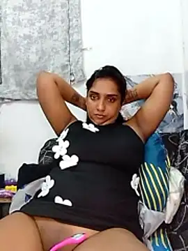 GORGEOUSLIPS online show from December 5, 2025, 3:54 pm