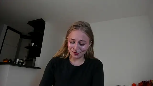 MiaMews online show from October 16, 2025, 2:58 pm