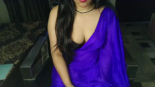 aarushi sharmaa online show from May 13, 2026, 2:07 am