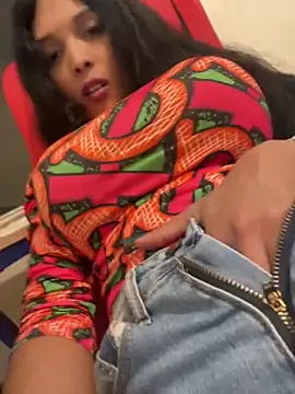 MOMMYJEVAA online show from November 25, 2025, 2:23 am