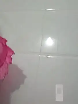 girldam95 online show from March 18, 2026, 4:08 pm