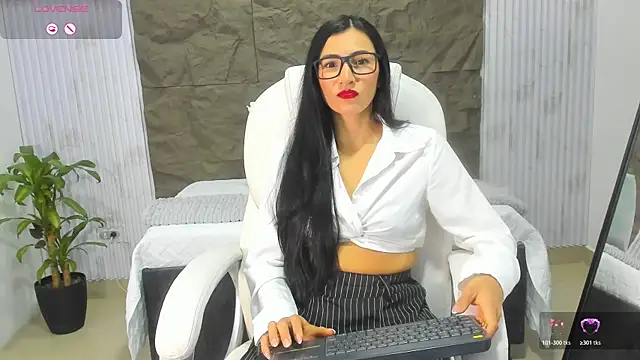 coniie jhons online show from December 4, 2025, 11:09 am