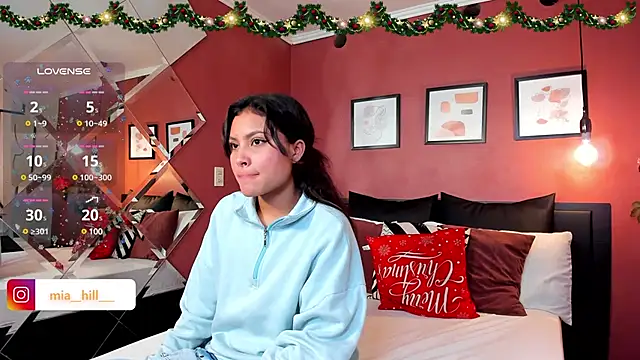 Snapshot of mia_hilll chatting on December 11, 2024, 1:37 am mia hilll online show from December 11, 2024, 1:37 am