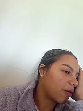 Snapshot of Daila_20_ chatting on October 14, 2025, 12:50 pm Daila 20 online show from October 14, 2025, 12:50 pm