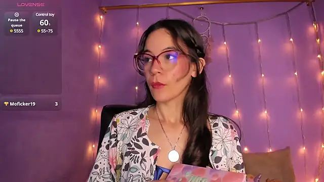 DalilaMassu online show from January 17, 2025, 4:15 pm