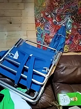 Buffshagswell online show from December 5, 2025, 2:21 am