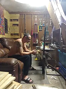 Buffshagswell online show from October 27, 2025, 4:46 am