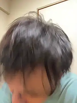 Snapshot of ryusei18570 chatting on January 6, 2025, 12:13 pm ryusei18570 online show from January 6, 2025, 12:13 pm