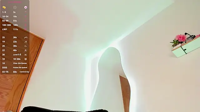 Jimena White  online show from March 1, 2025, 7:51 am