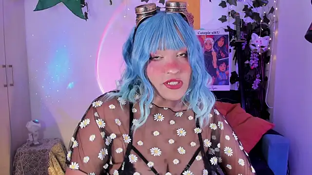 cutepie uwu  online show from September 24, 2025, 12:18 am