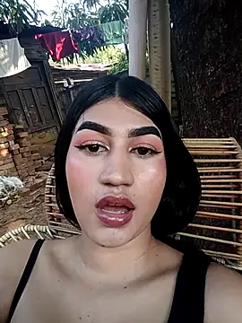 Julix A online show from February 27, 2026, 9:36 pm