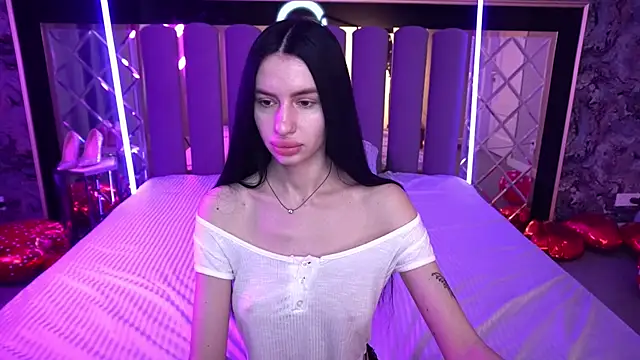 Snow WhiteeeX online show from February 15, 2026, 6:47 am