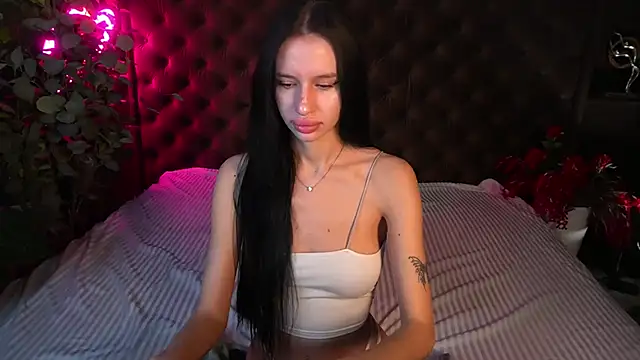 Snow WhiteeeX online show from December 2, 2025, 6:37 am