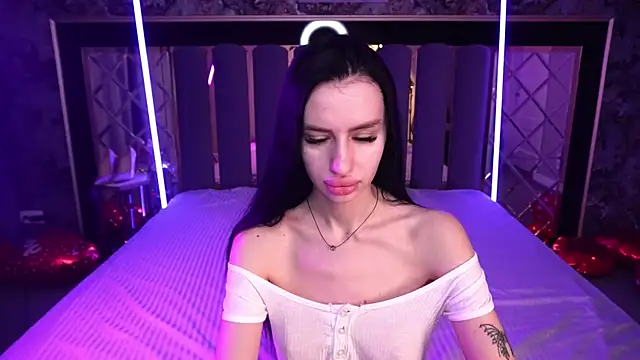 Snow WhiteeeX online show from February 17, 2026, 6:44 am