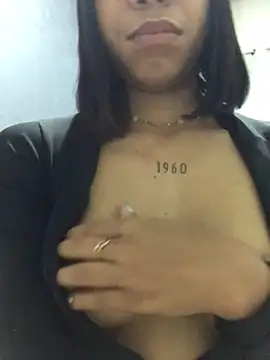 Snapshot of eaAnnyy chatting on February 17, 2025, 10:29 am eaAnnyy online show from February 17, 2025, 10:29 am