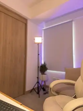 Snapshot of Lanataylor- chatting on January 18, 2026, 9:29 pm Lanataylor- online show from January 18, 2026, 9:29 pm