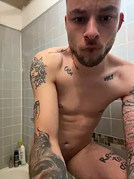 hottwoboys online show from May 21, 2026, 7:00 pm