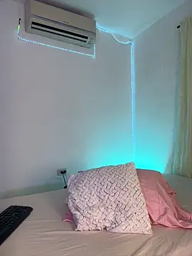 ninaht online show from February 24, 2026, 8:31 pm