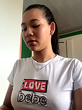 Amber hot22 online show from September 27, 2025, 5:41 pm