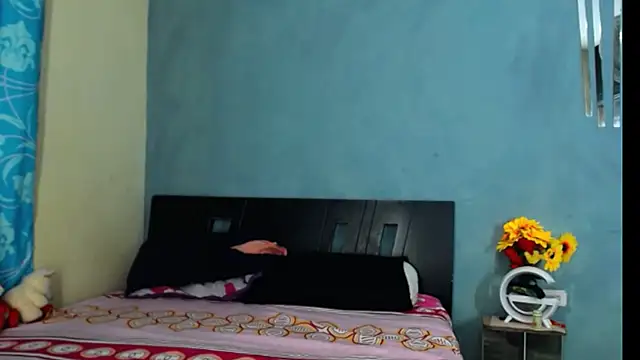 Snapshot of Madison__12 chatting on March 4, 2025, 3:22 am Madison  12 online show from March 4, 2025, 3:22 am