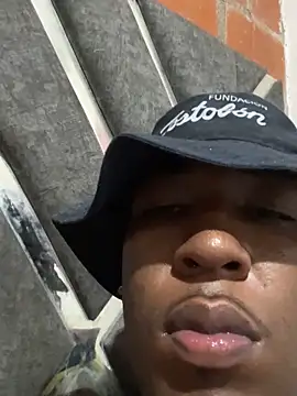 Snapshot of jaell2121 chatting on March 3, 2026, 7:04 am jaell2121 online show from March 3, 2026, 7:04 am