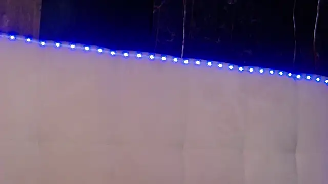 MelanieBrownn online show from April 8, 2026, 4:25 am