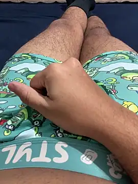 Snapshot of brit20yo chatting on December 4, 2025, 7:57 pm brit20yo online show from December 4, 2025, 7:57 pm