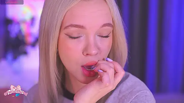  AlinaBailey online show from March 23, 2026, 8:14 am