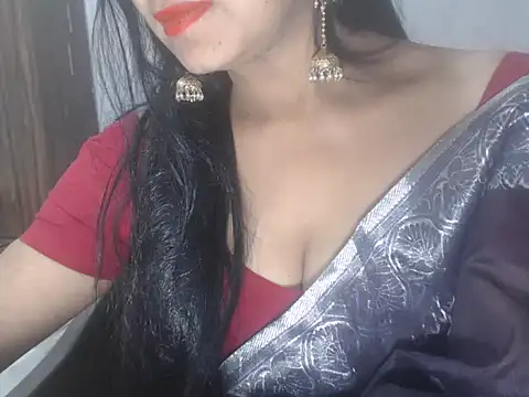 Snapshot of Indianstreamm chatting on December 20, 2024, 4:14 pm Indianstreamm online show from December 20, 2024, 4:14 pm