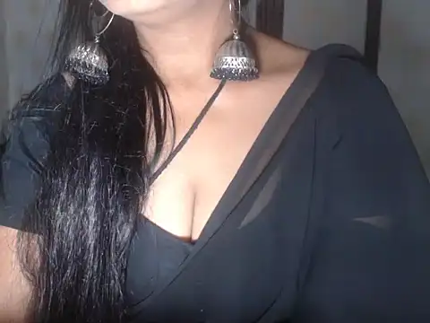 Snapshot of Indianstreamm chatting on March 1, 2025, 5:38 pm Indianstreamm online show from March 1, 2025, 5:38 pm