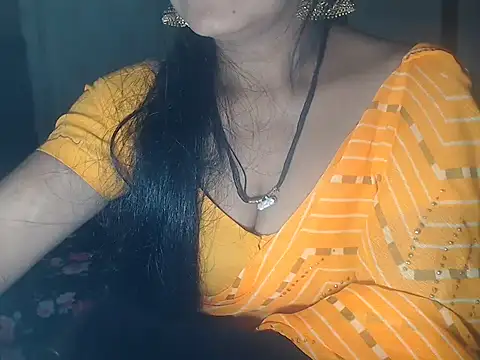 Snapshot of Indianstreamm chatting on March 20, 2025, 4:42 pm Indianstreamm online show from March 20, 2025, 4:42 pm