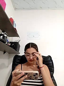 Ary-18 online show from January 14, 2026, 1:37 pm