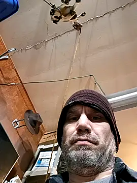 clitstitsandbongrips online show from February 4, 2025, 11:59 pm